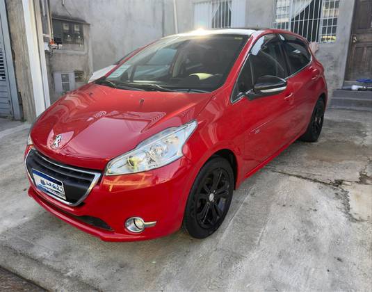 PEUGEOT 208 1.6 GRIFFE 16V FLEX 4P AUTOMÁTICO PEUGEOT 208 1.6 GRIFFE 16V FLEX 4P AUTOMÁTICO